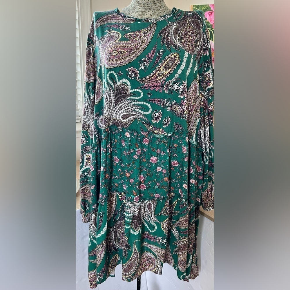 WONDERLY CURVY LONG SLEEVE TIERED DRESS. 3X. FIGURE FLATTERING, GREAT FALL VIBES